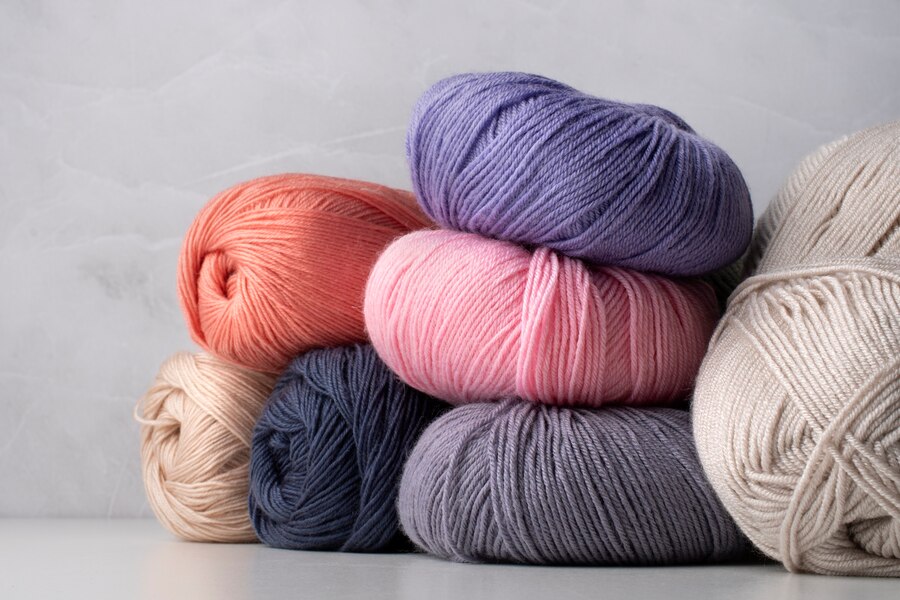 what is worsted yarn