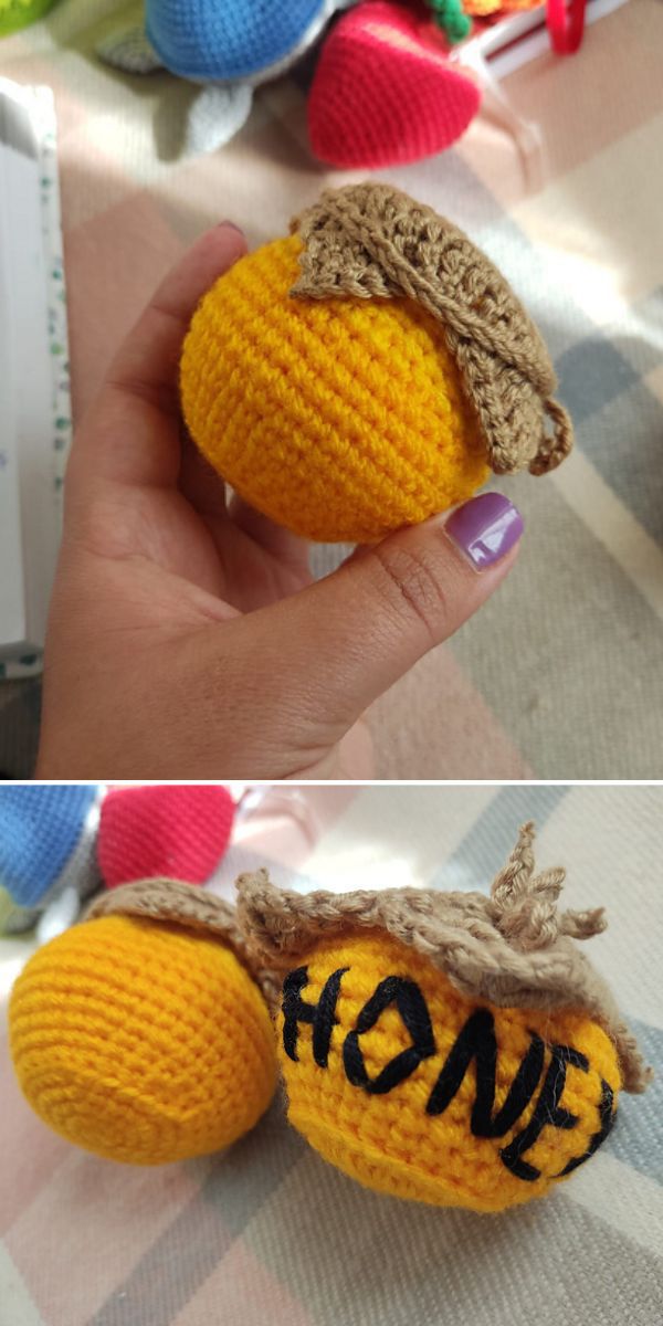 a crochet jar with honey amigurumi