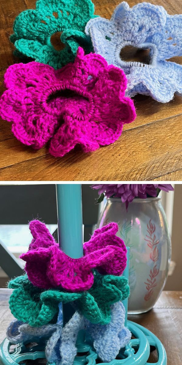 Crocheted flower scrunchies in different colors.