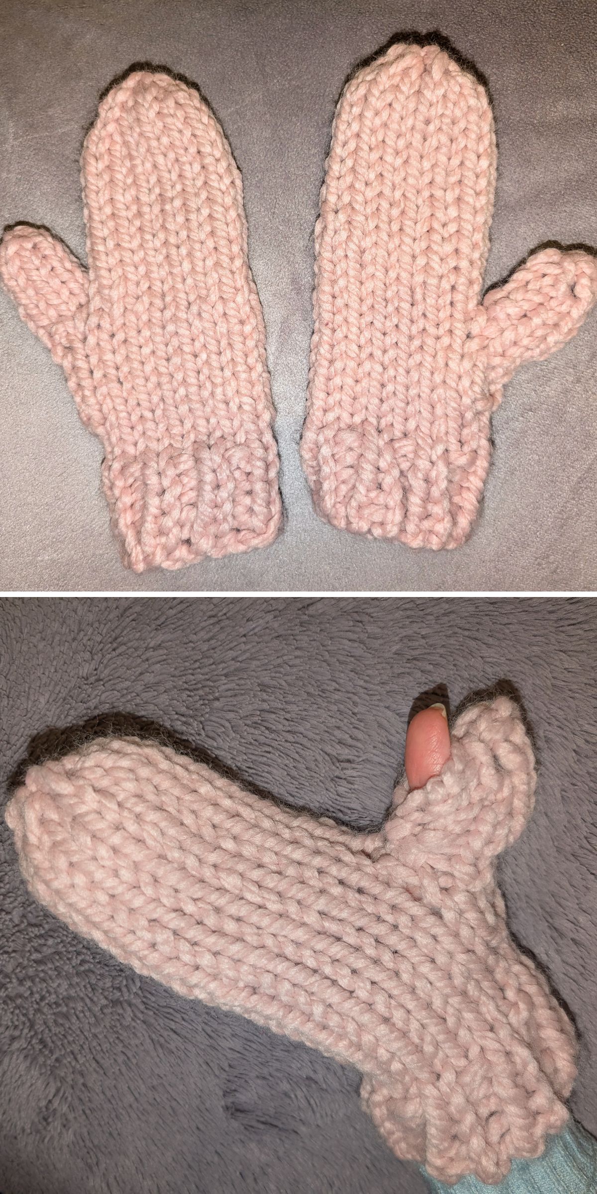 chunky knitted mittens in very light pink